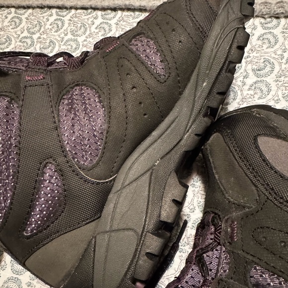 Merrell Black and Purple Outdoor boots - Picture 10 of 10